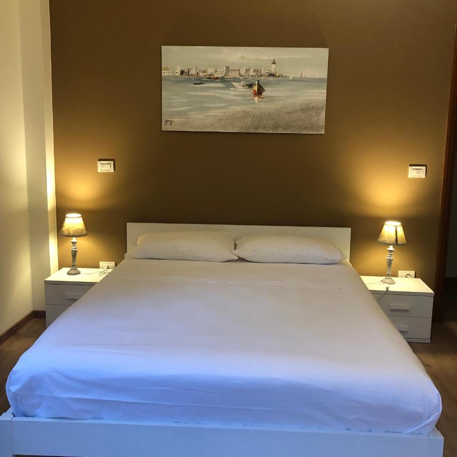 Casa Patrizia Appartement Torri Del Benaco Buitenkant foto