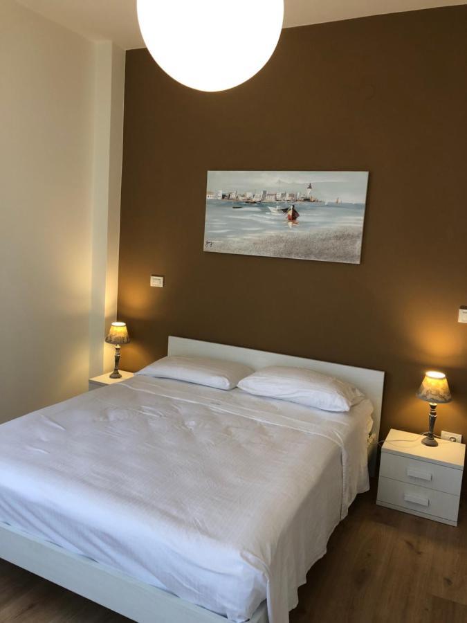 Casa Patrizia Appartement Torri Del Benaco Buitenkant foto